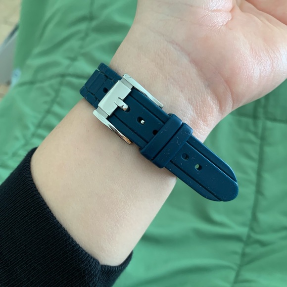 - Fossil Women Blue Watch Gently Used No box - Picture 9 of 11